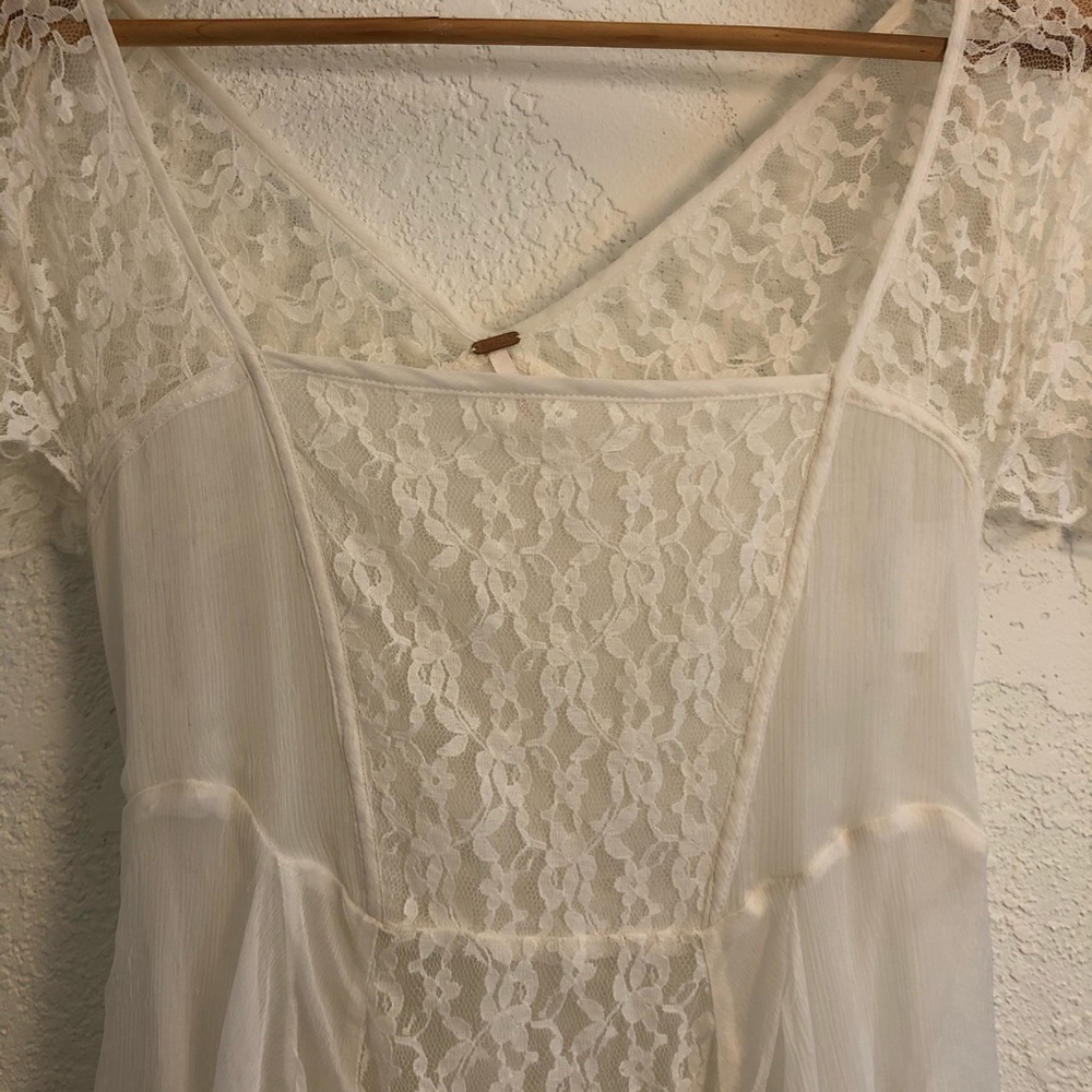 Free People Lace & Chiffon Flutter Sleeve Blouse - Picture 3 of 10